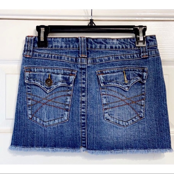 𝙹𝚎𝚊𝚗 𝚖𝚒𝚗𝚒 𝚜𝚔𝚒𝚛𝚝𓆉 - Picture 2 of 3